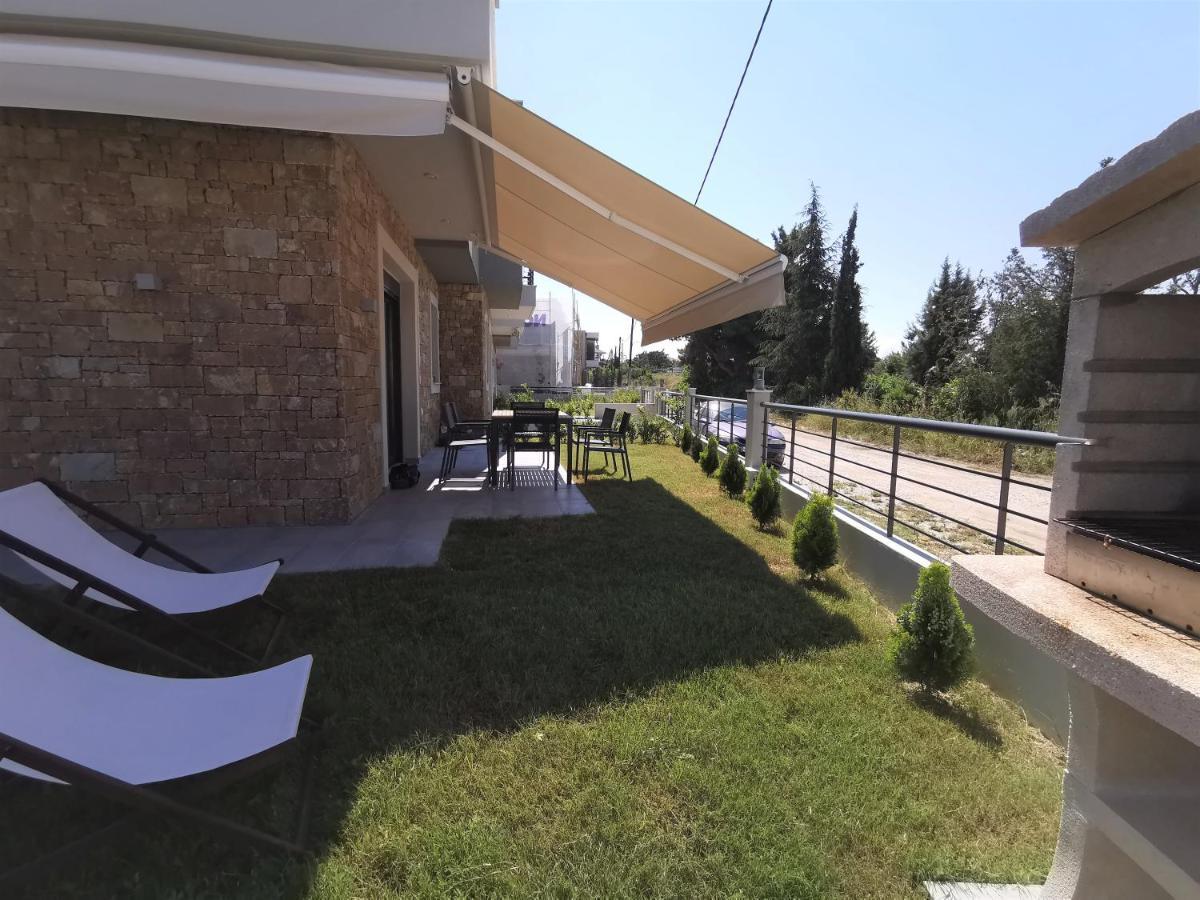 Nikiti Modern Villa Exterior photo